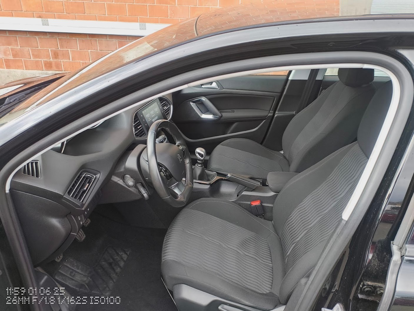 PEUGEOT 308 1.2 THP Style-image-3