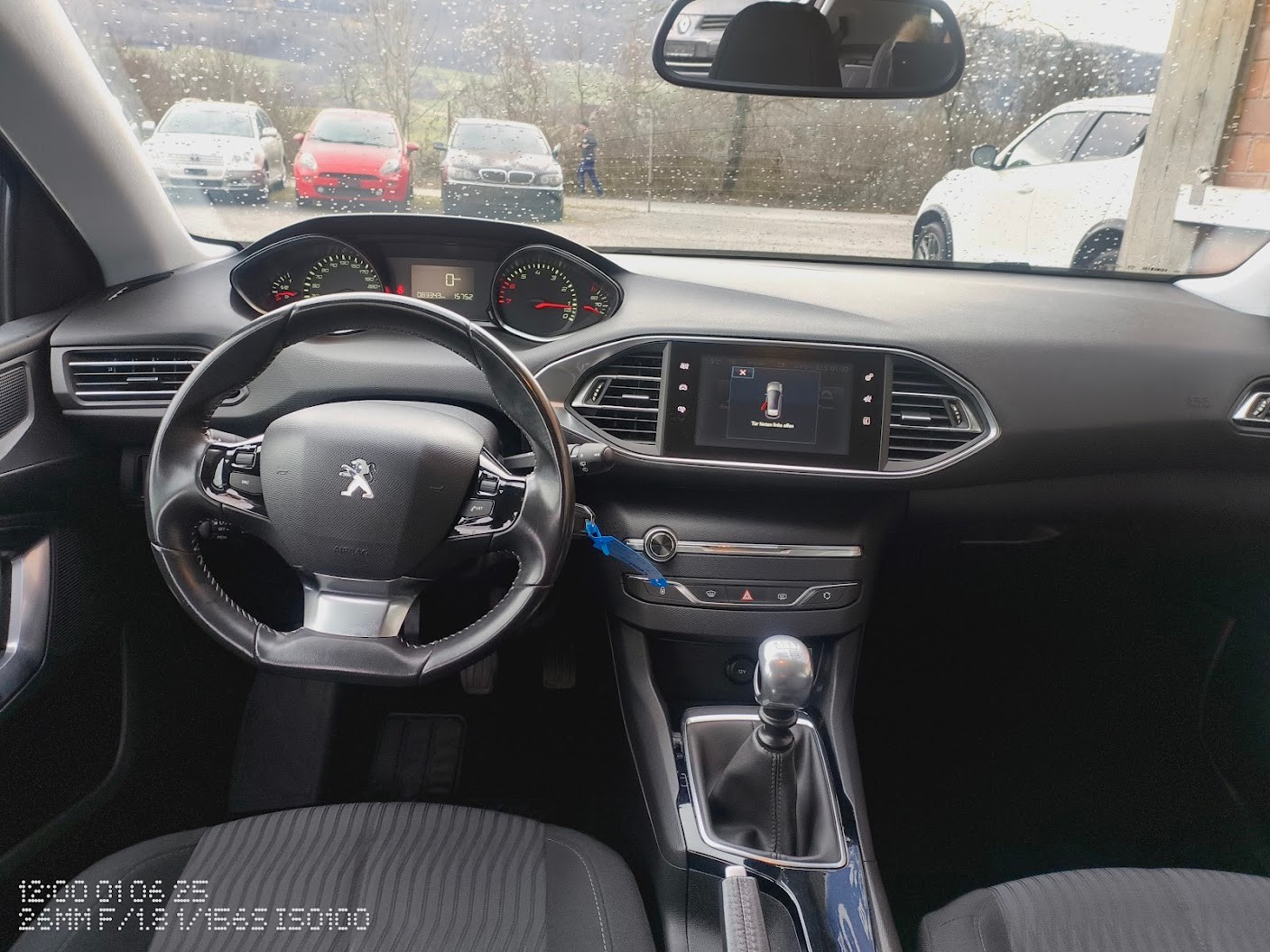 PEUGEOT 308 1.2 THP Style-image-8
