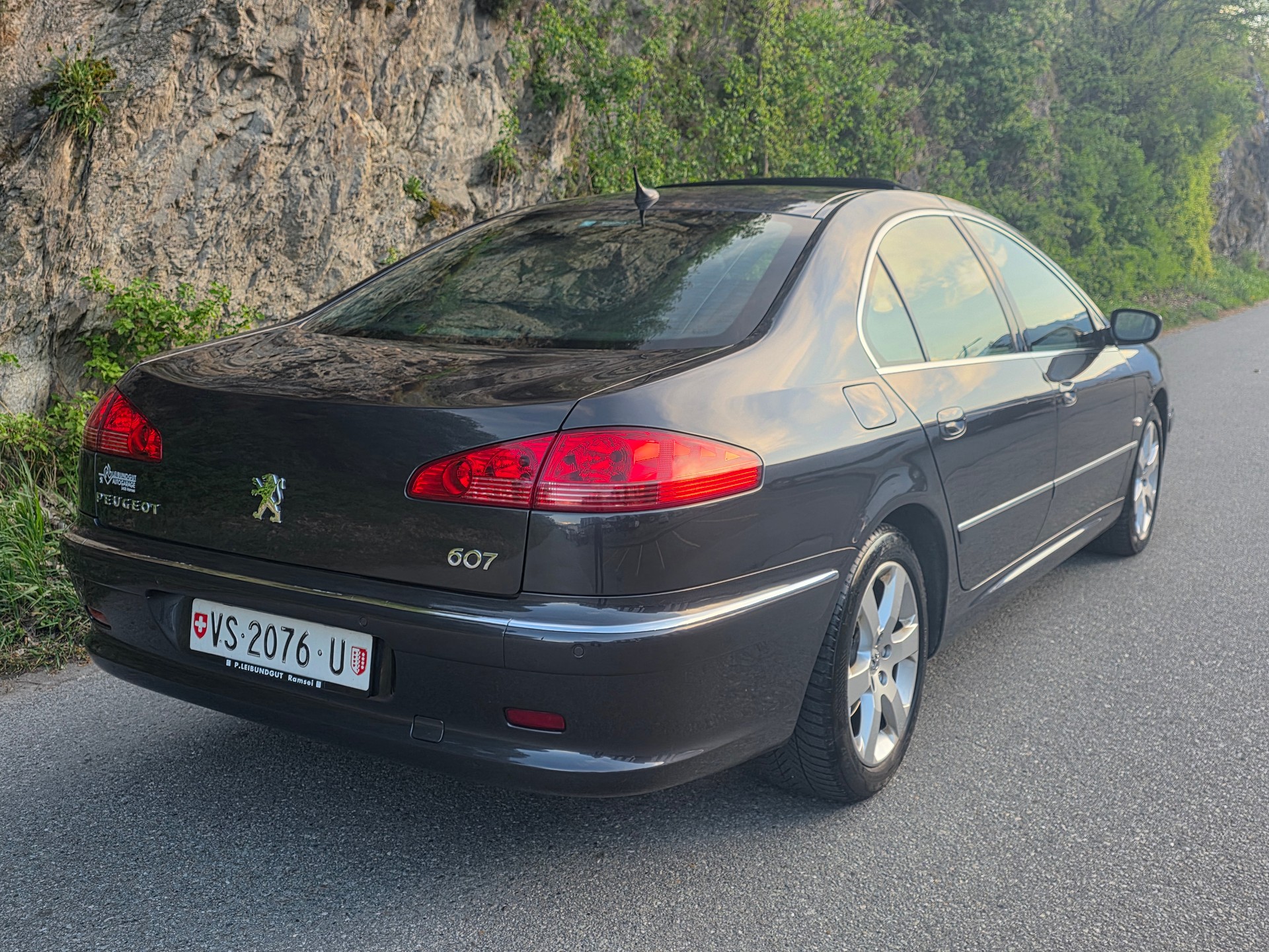 PEUGEOT 607 2.7 HDI V6 Platinum (Edition)-image-3