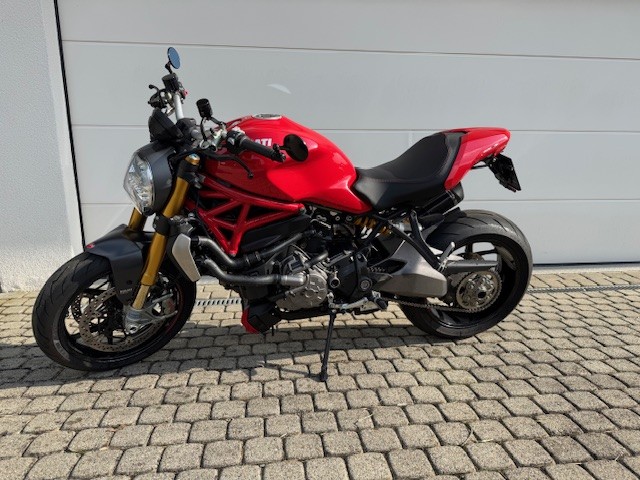 DUCATI Monster 1200 S-image-2