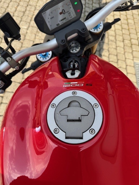 DUCATI Monster 1200 S-image-5