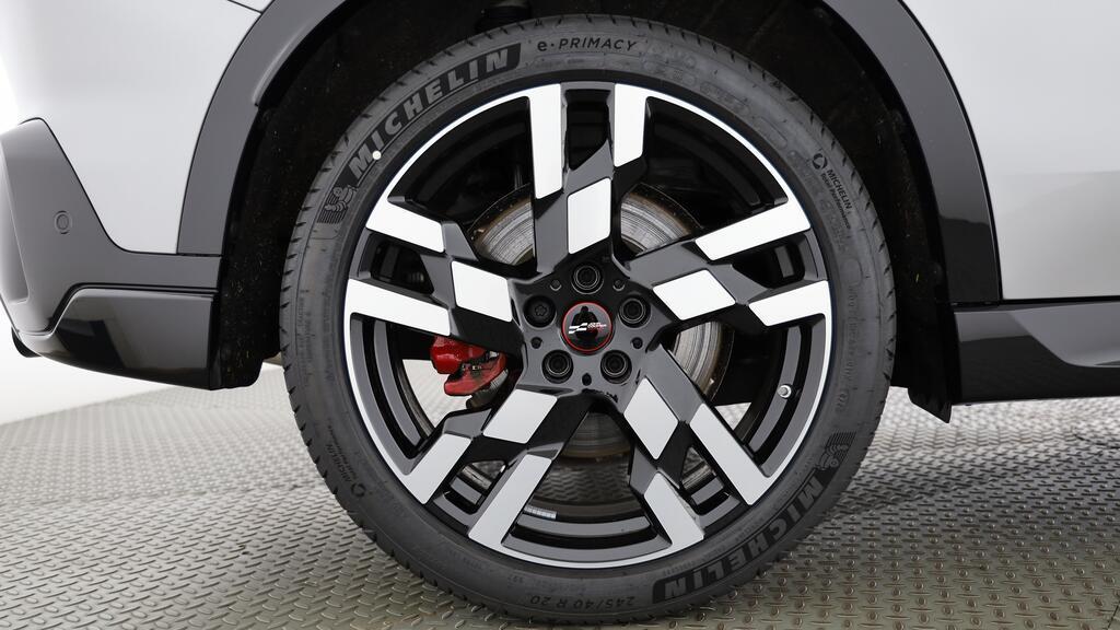 MINI John Cooper Works Countryman ALL4-image-9