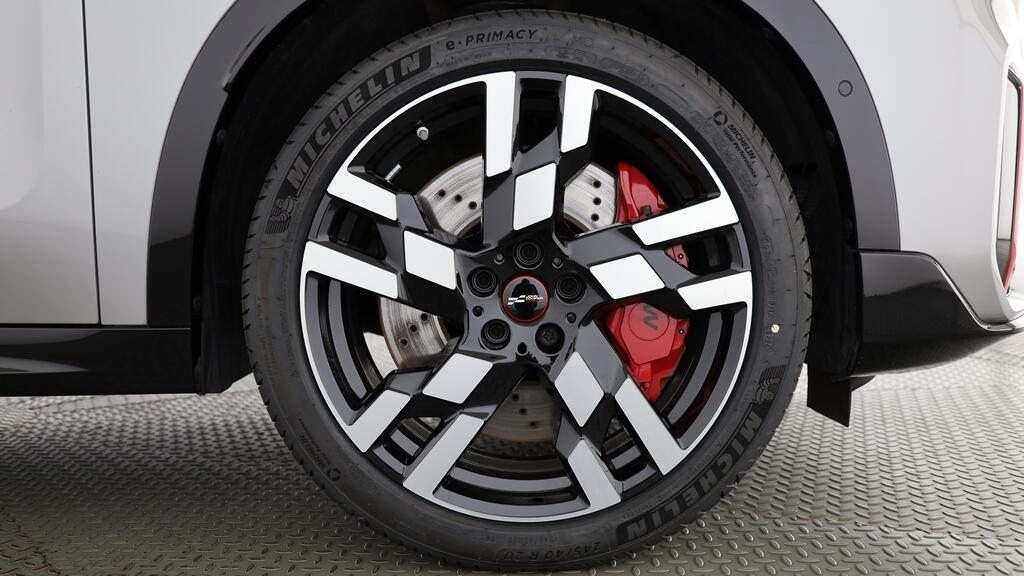 MINI John Cooper Works Countryman ALL4-image-7