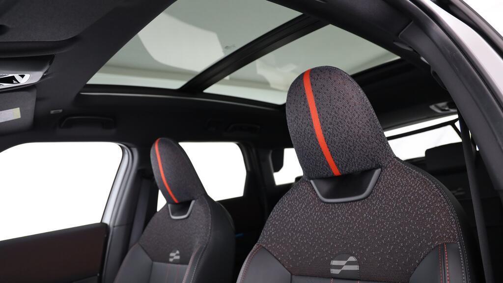 MINI John Cooper Works Countryman ALL4-image-18