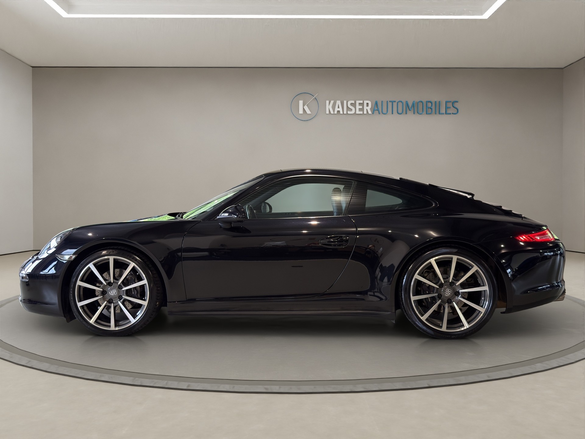 PORSCHE 911 Carrera 4 (991.1)-image-9
