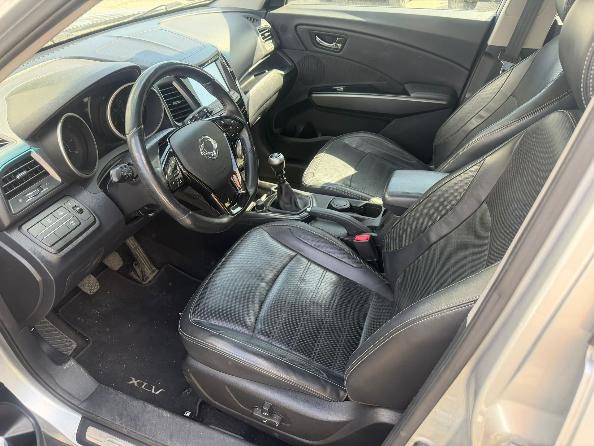 KGM-SsangYong XLV 1.6 eXDi Sapphire 4WD-image-5