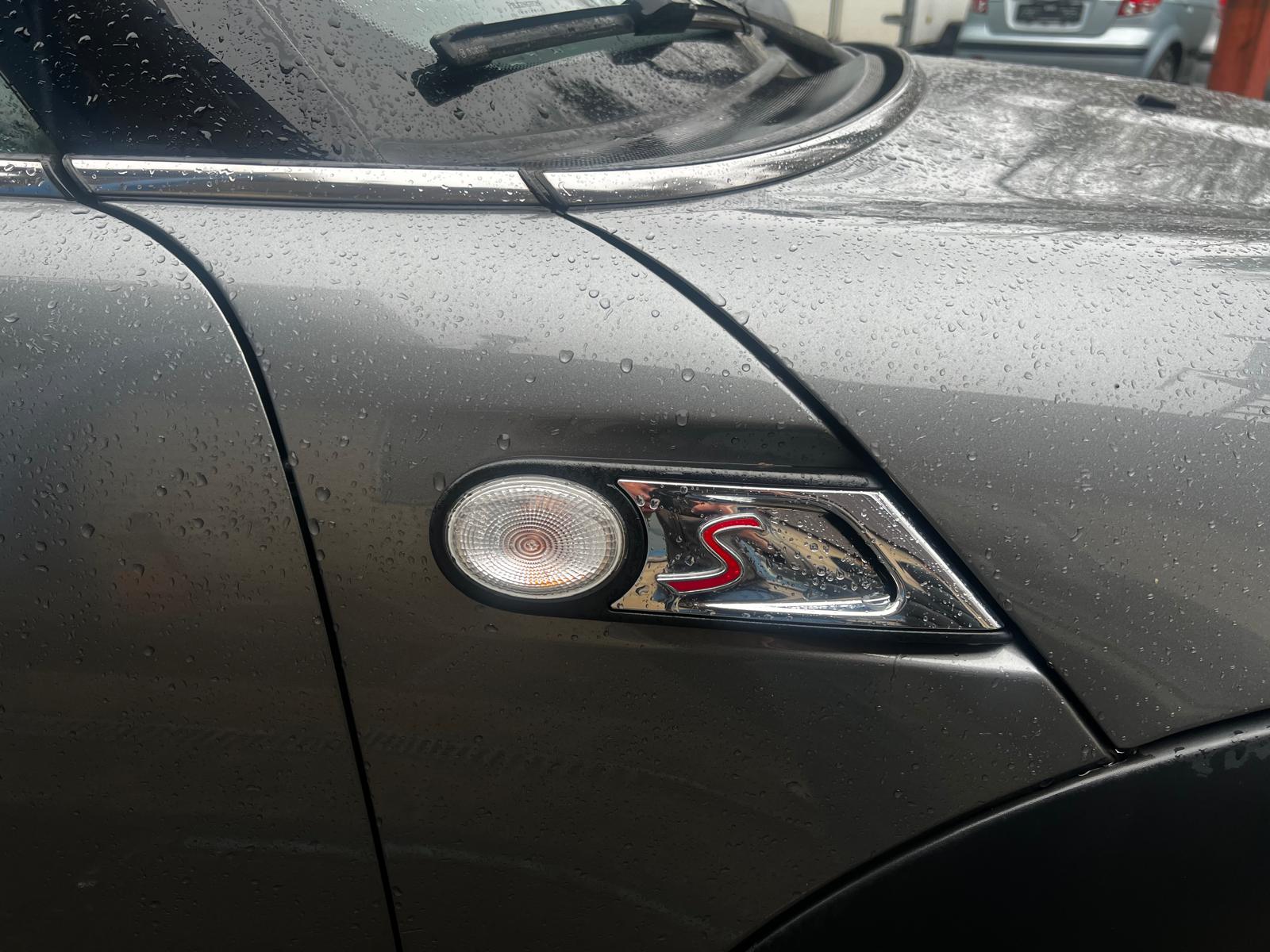 MINI Cooper S Cabriolet-image-3