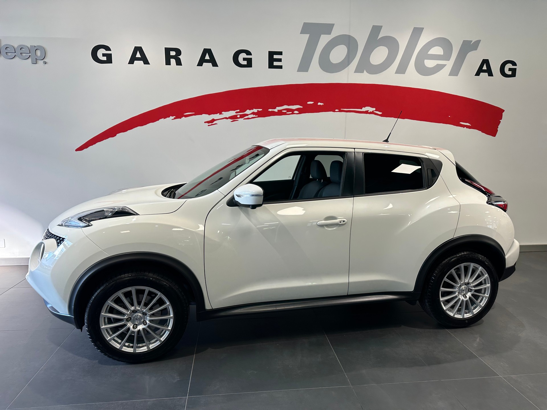NISSAN Juke 1.6 DIG-T N-Connecta 4x4 Xtronic M-CVT-image-6