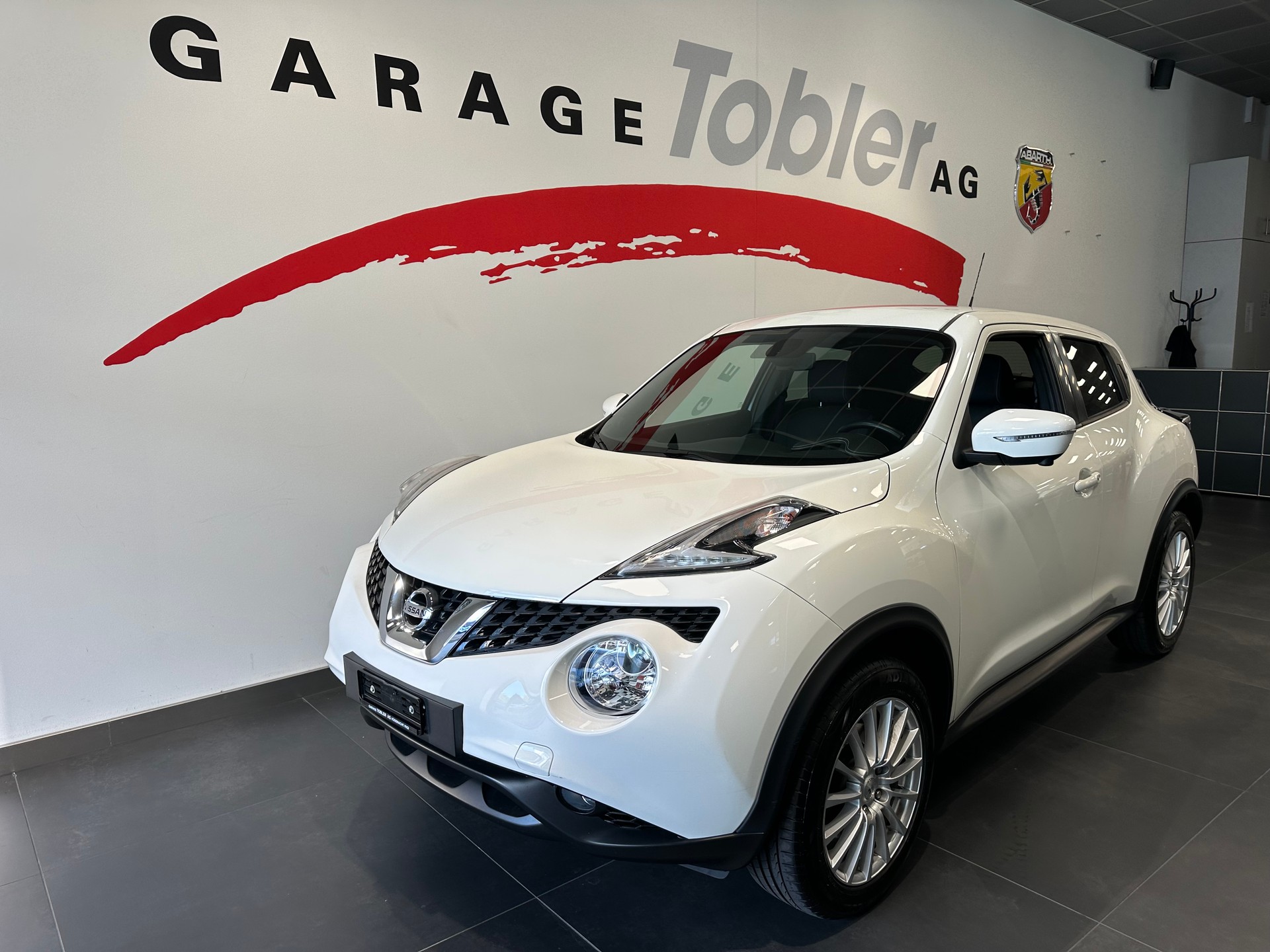 NISSAN Juke 1.6 DIG-T N-Connecta 4x4 Xtronic M-CVT-showroom-element-1