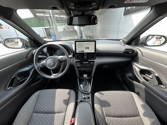 TOYOTA Yaris Cross 1.5 Trend AWD-image-5