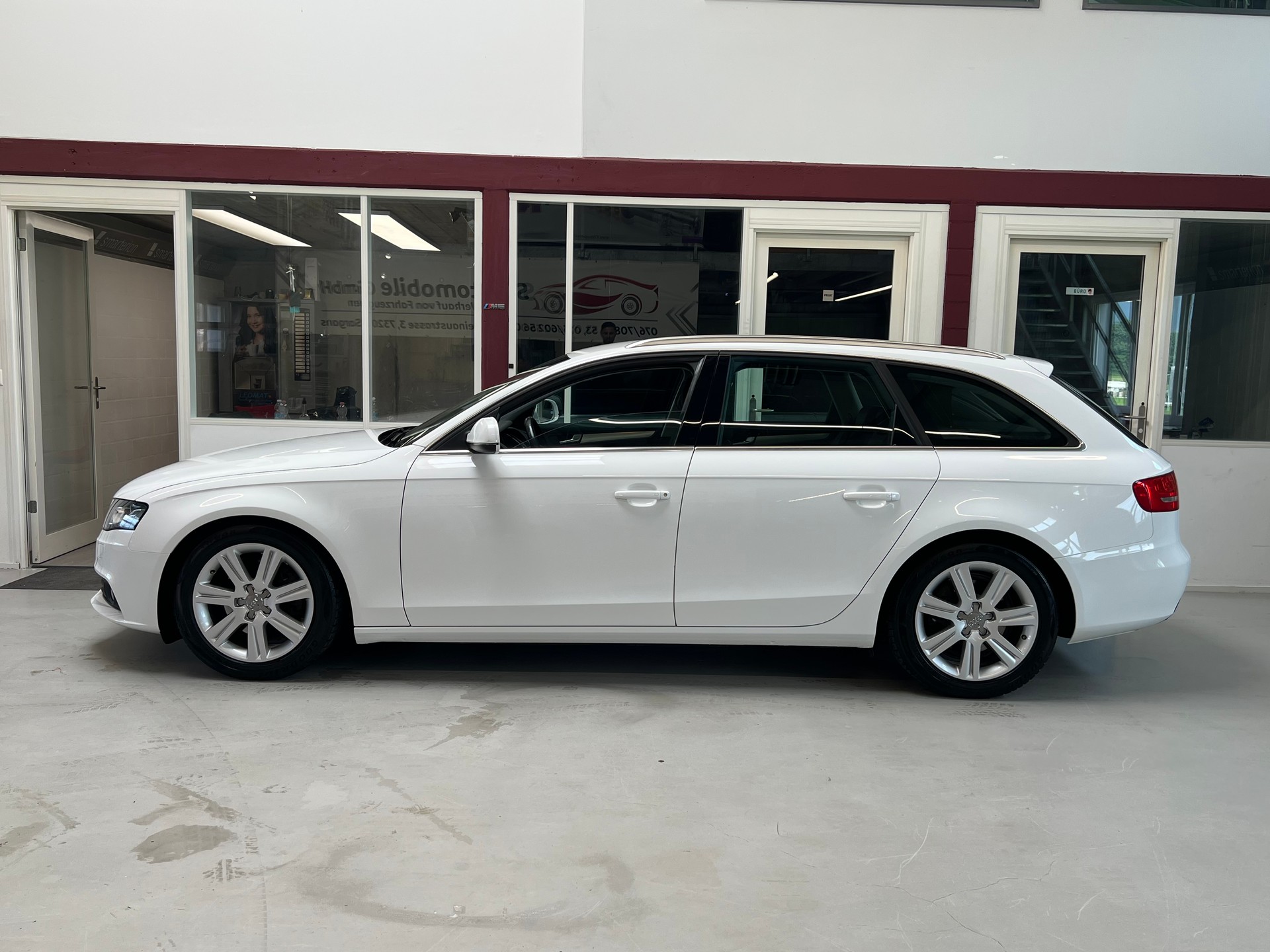AUDI A4 Avant 1.8 TFSI quattro-image-3