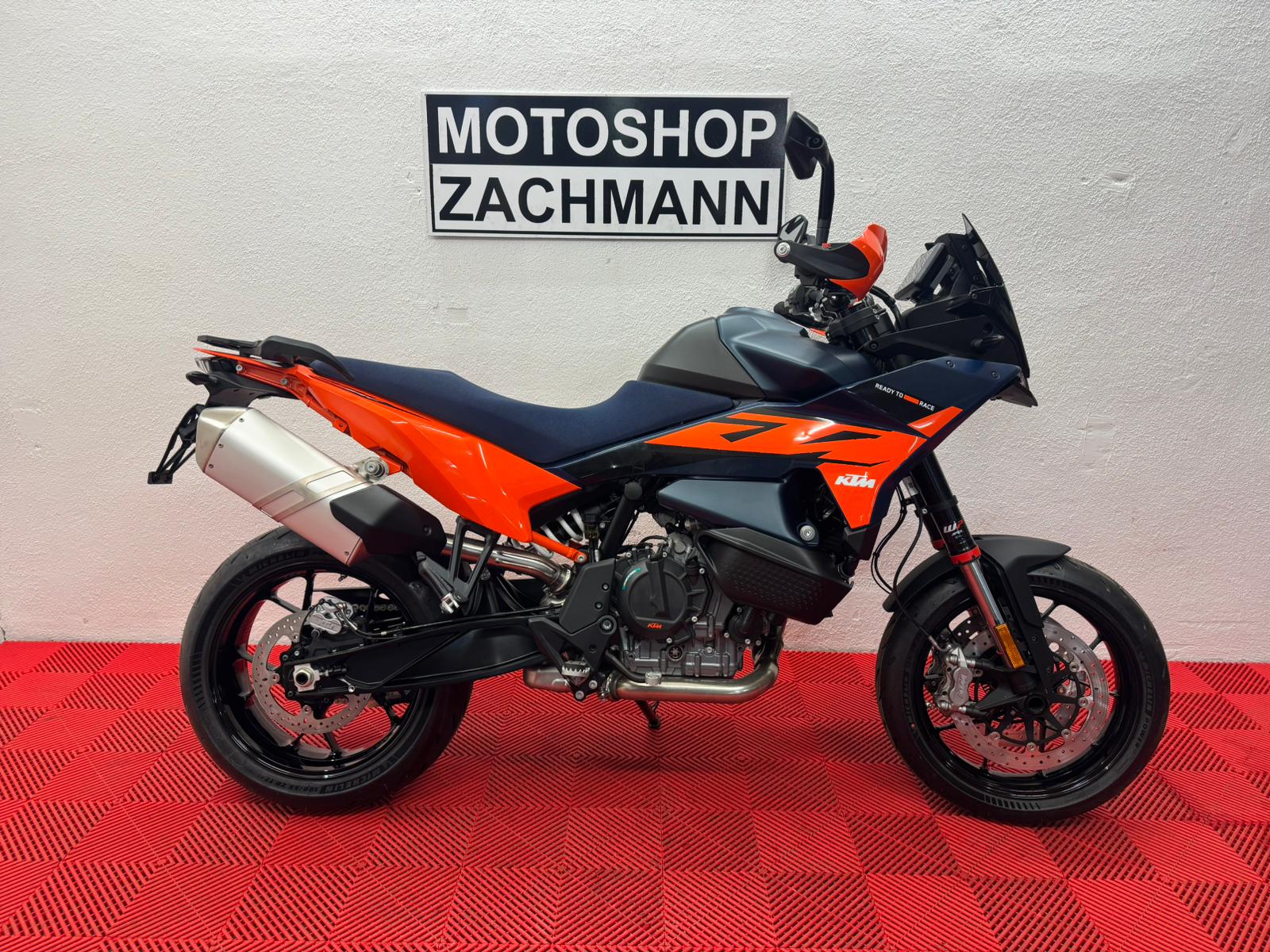 KTM 890 SMT-image-0