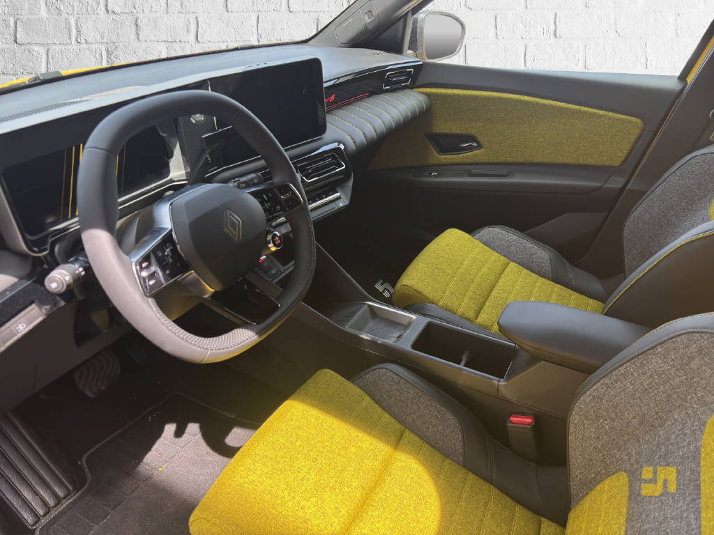 RENAULT R5 E-Tech Comfort Range iconic-image-5