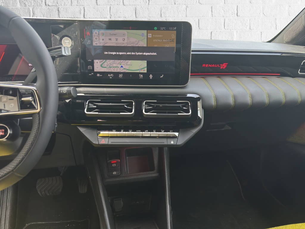 RENAULT R5 E-Tech Comfort Range iconic-image-9