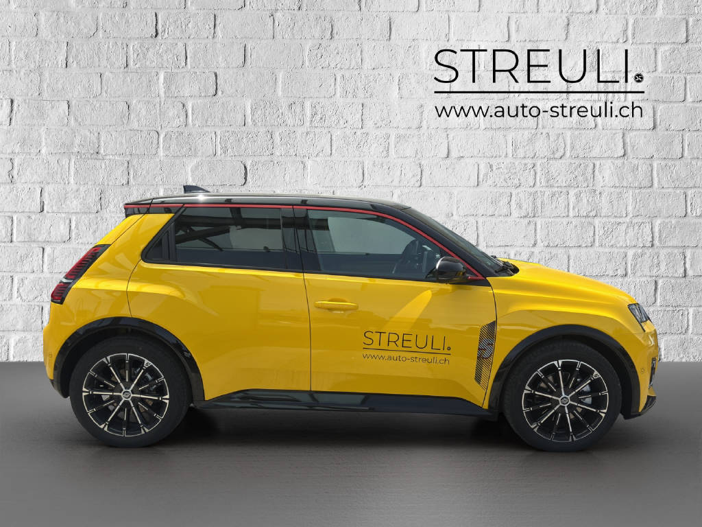 RENAULT R5 E-Tech Comfort Range iconic-image-2