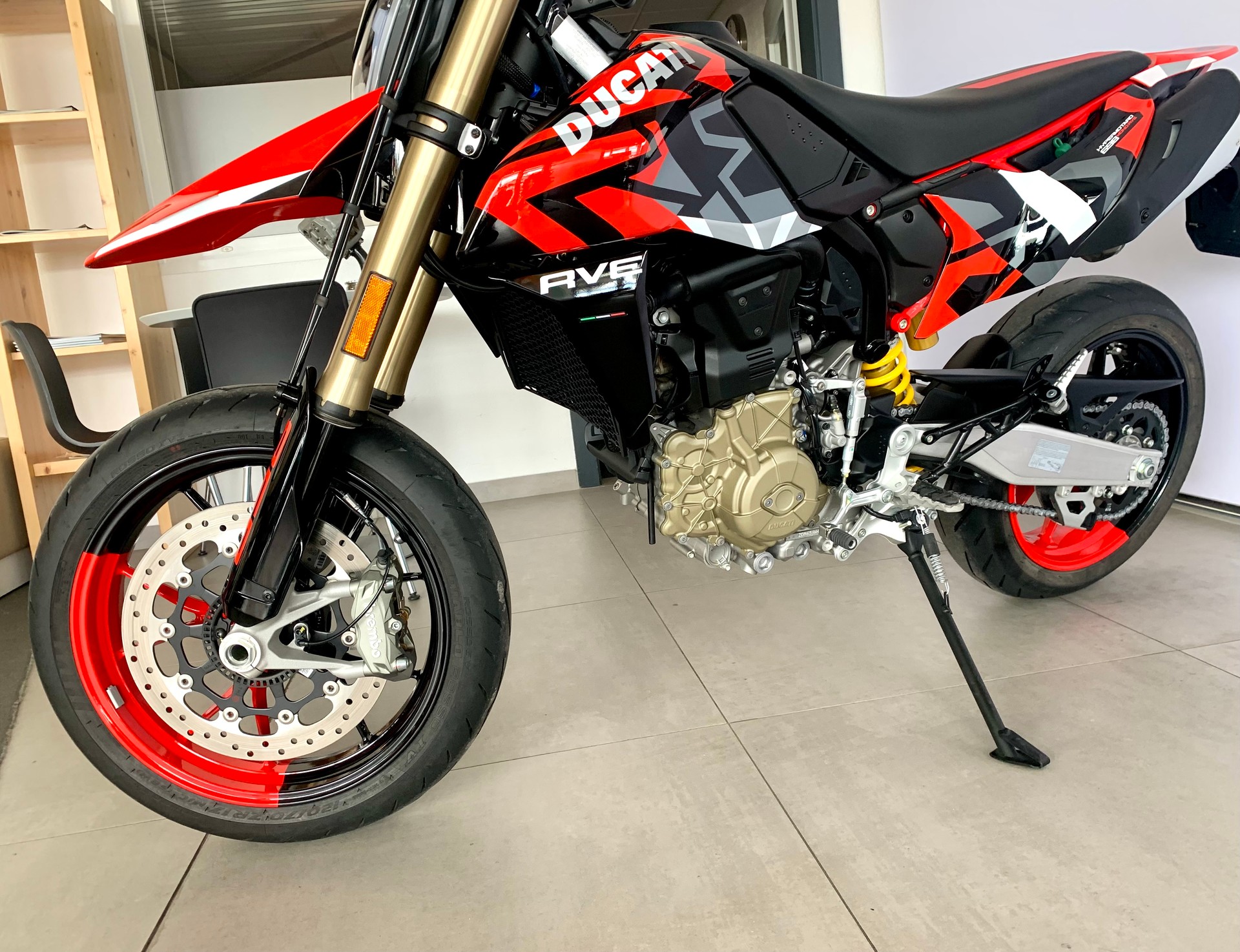 DUCATI Hypermotard 698 Mono RVE-image-6