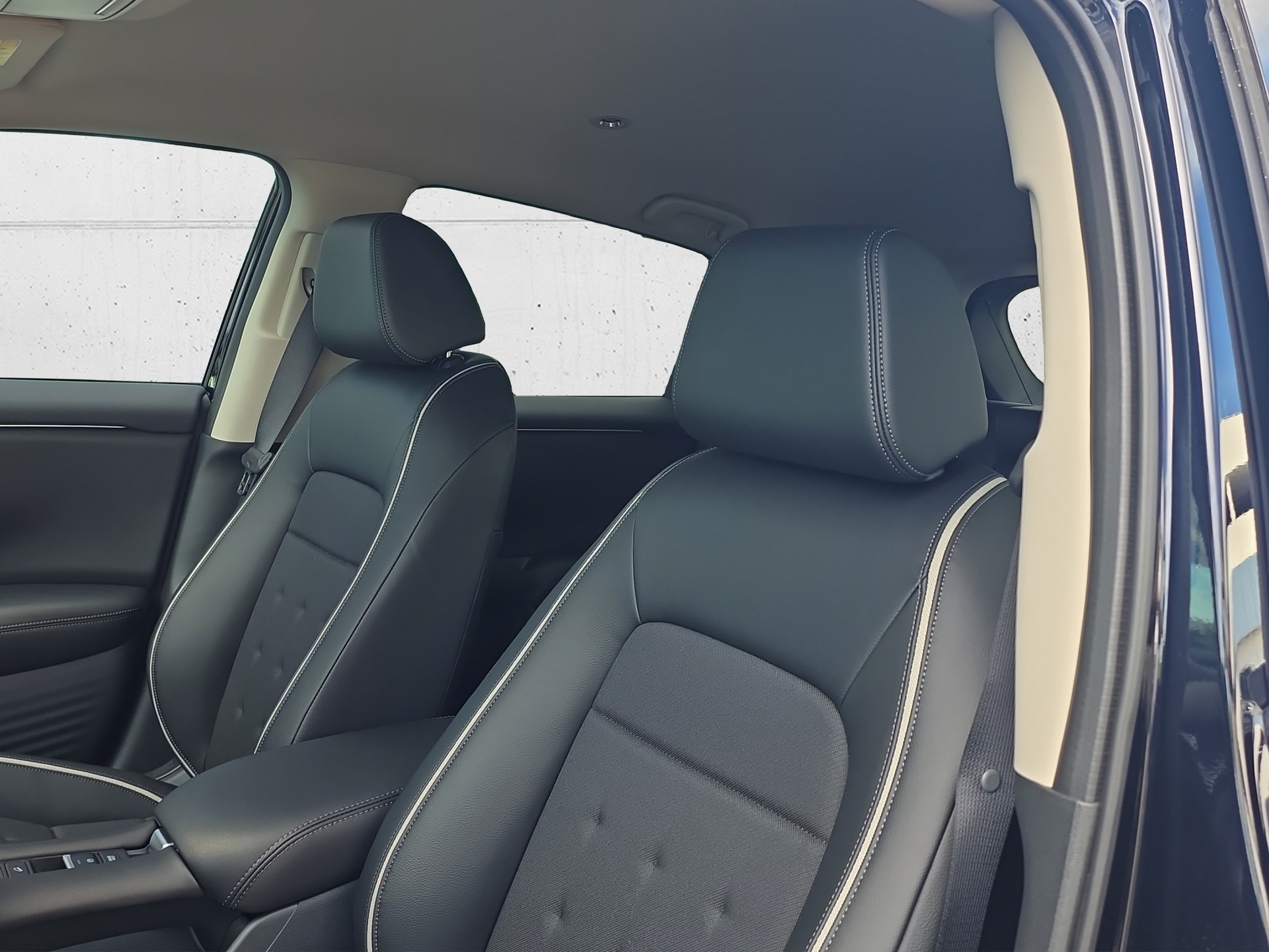 HONDA ZR-V 2.0 i-MMD Sport-image-19