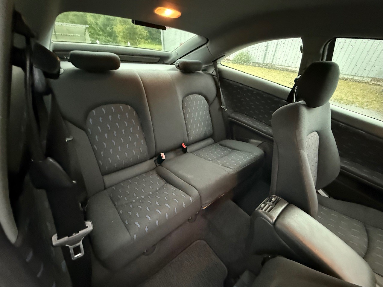 MERCEDES-BENZ C 220 CDI-image-9