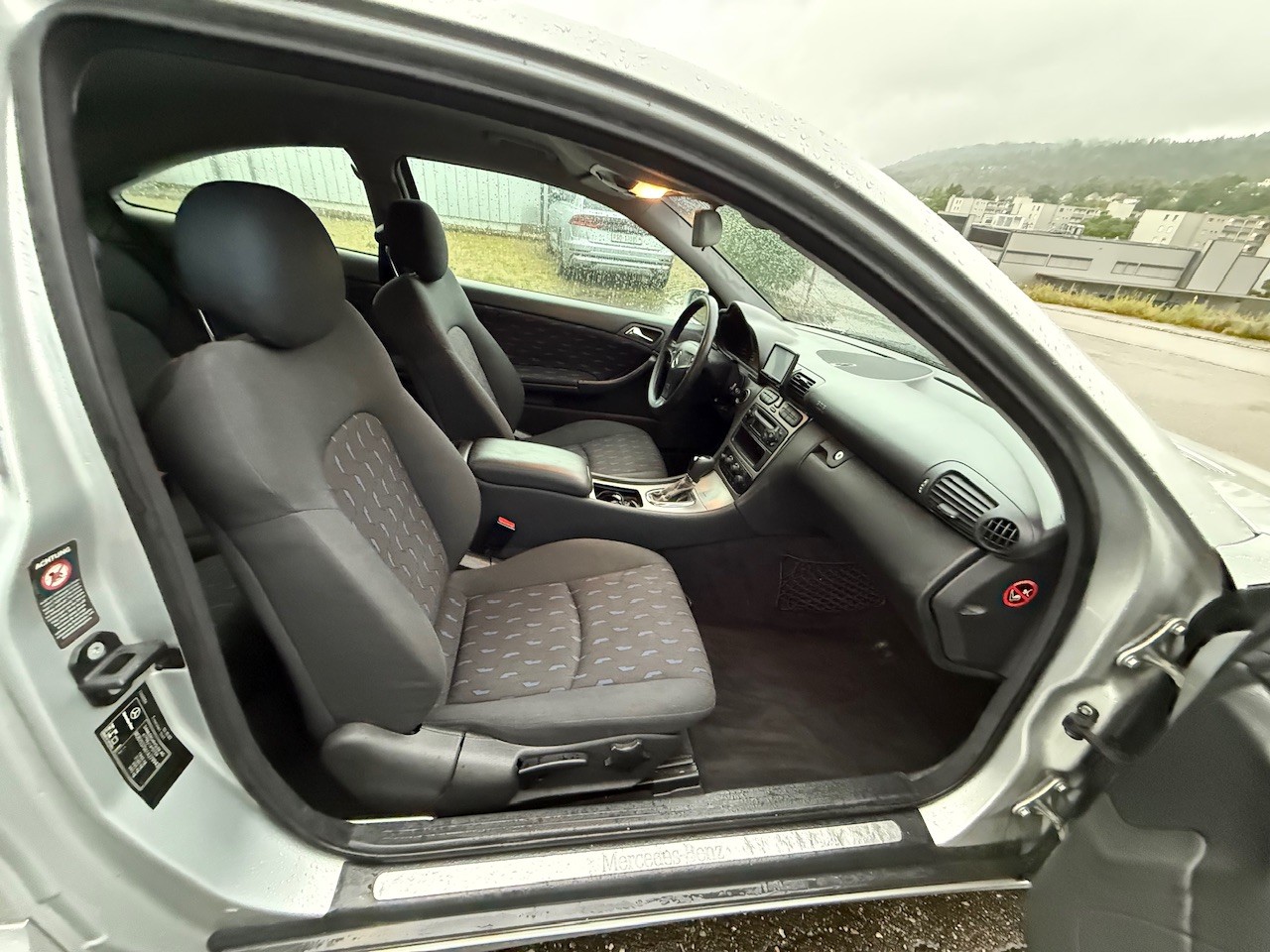 MERCEDES-BENZ C 220 CDI-image-8
