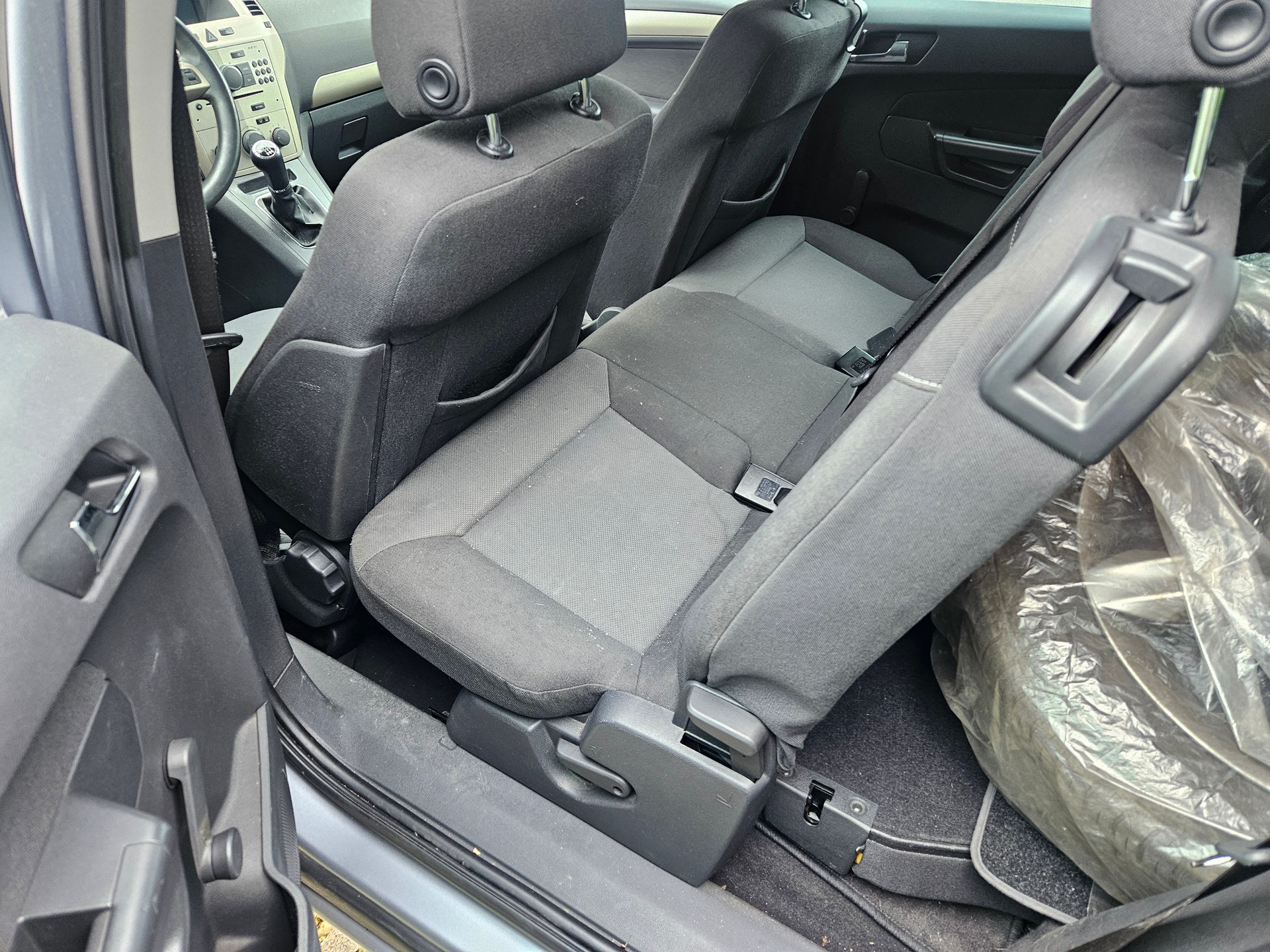 OPEL Zafira 2.2i 16V Cosmo-image-4