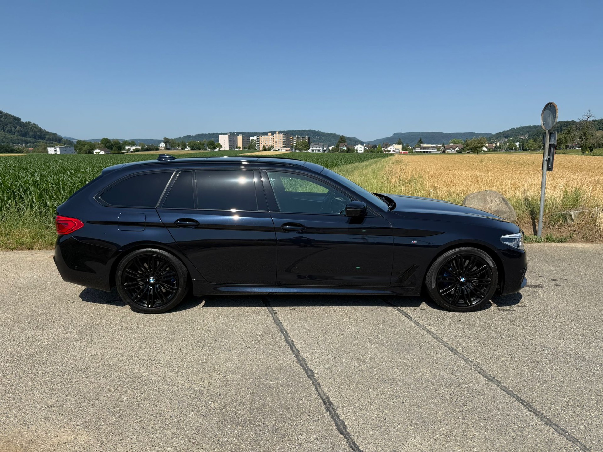 BMW 540d xDrive M-Sport Touring Steptronic-image-5
