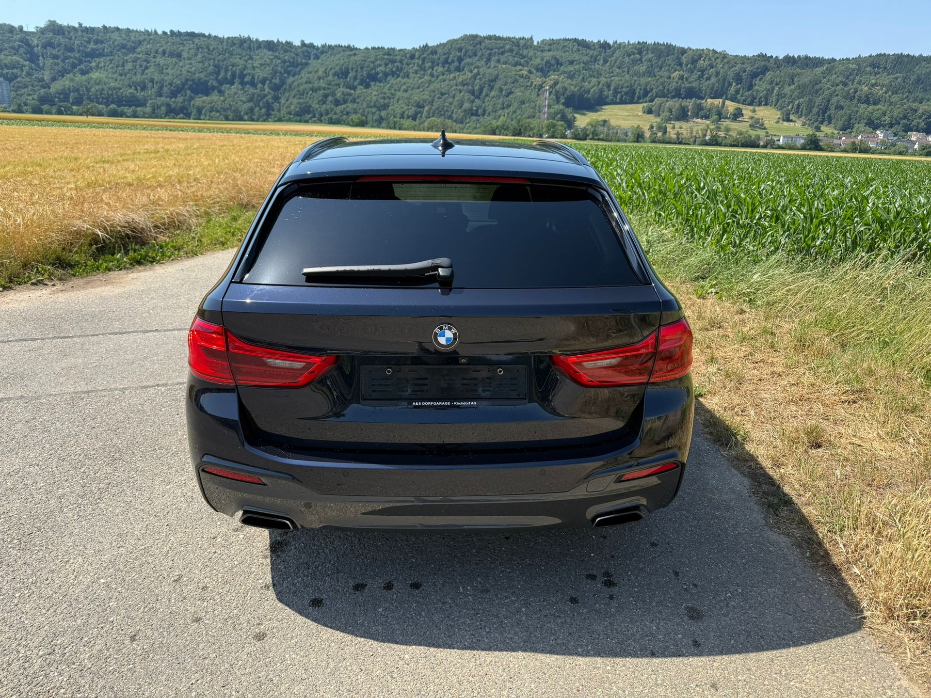 BMW 540d xDrive M-Sport Touring Steptronic-image-3