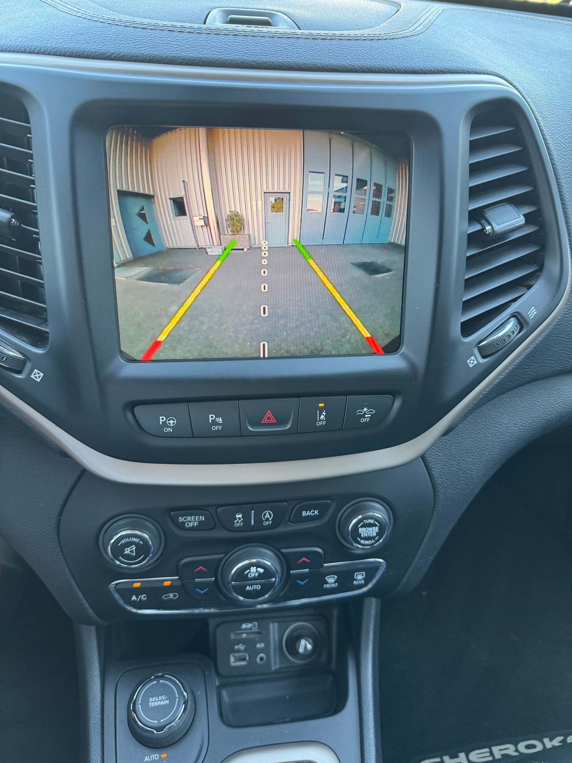 JEEP Cherokee 2.2TD Limited AWD 9ATX-image-9