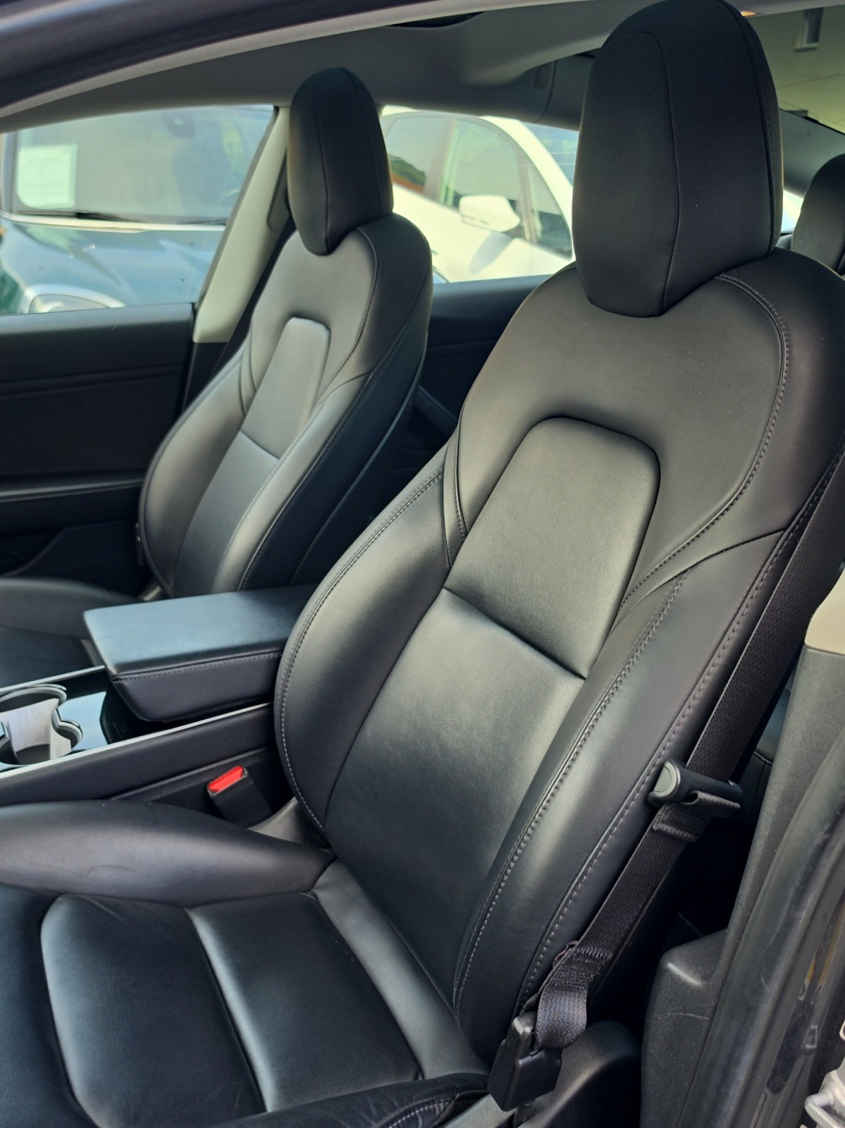 TESLA Model 3 Long Range Dual Motor AWD-image-8