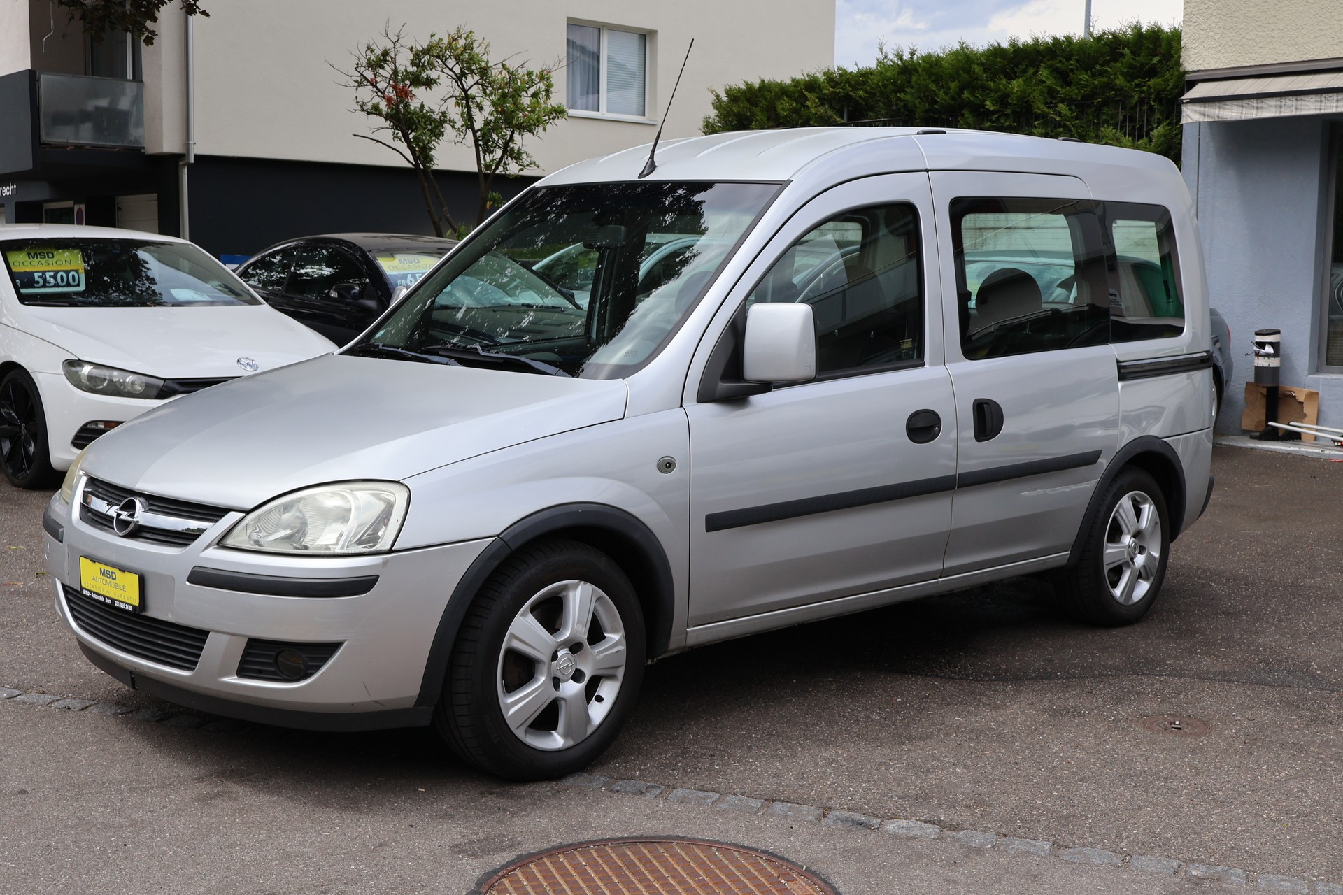 OPEL Combo 1.6 CNG Enjoy-image-1