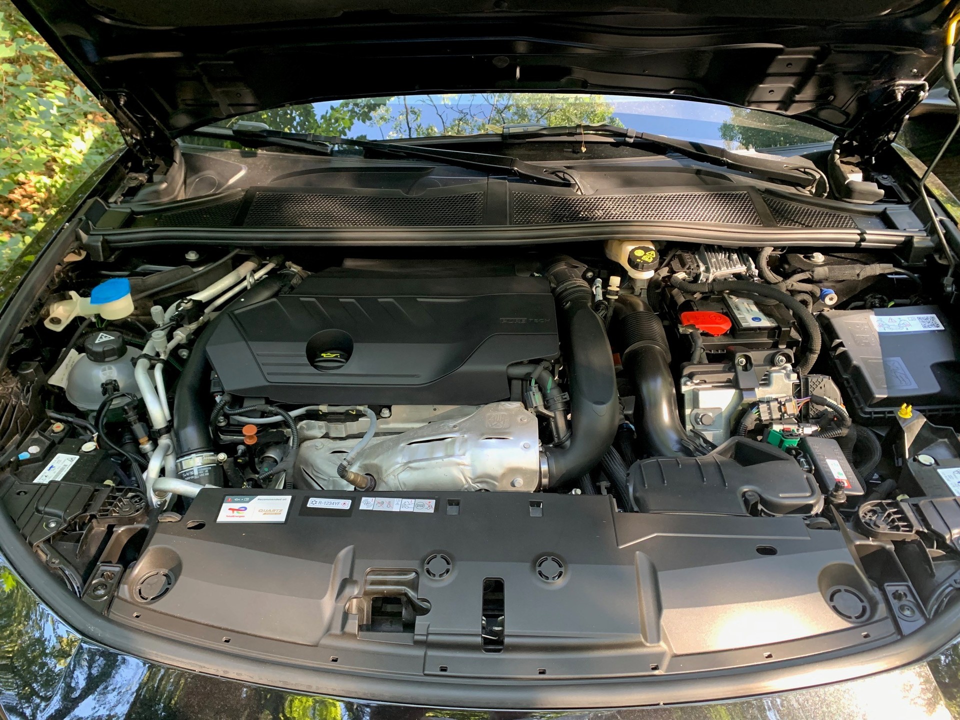 PEUGEOT 408 GT-image-13