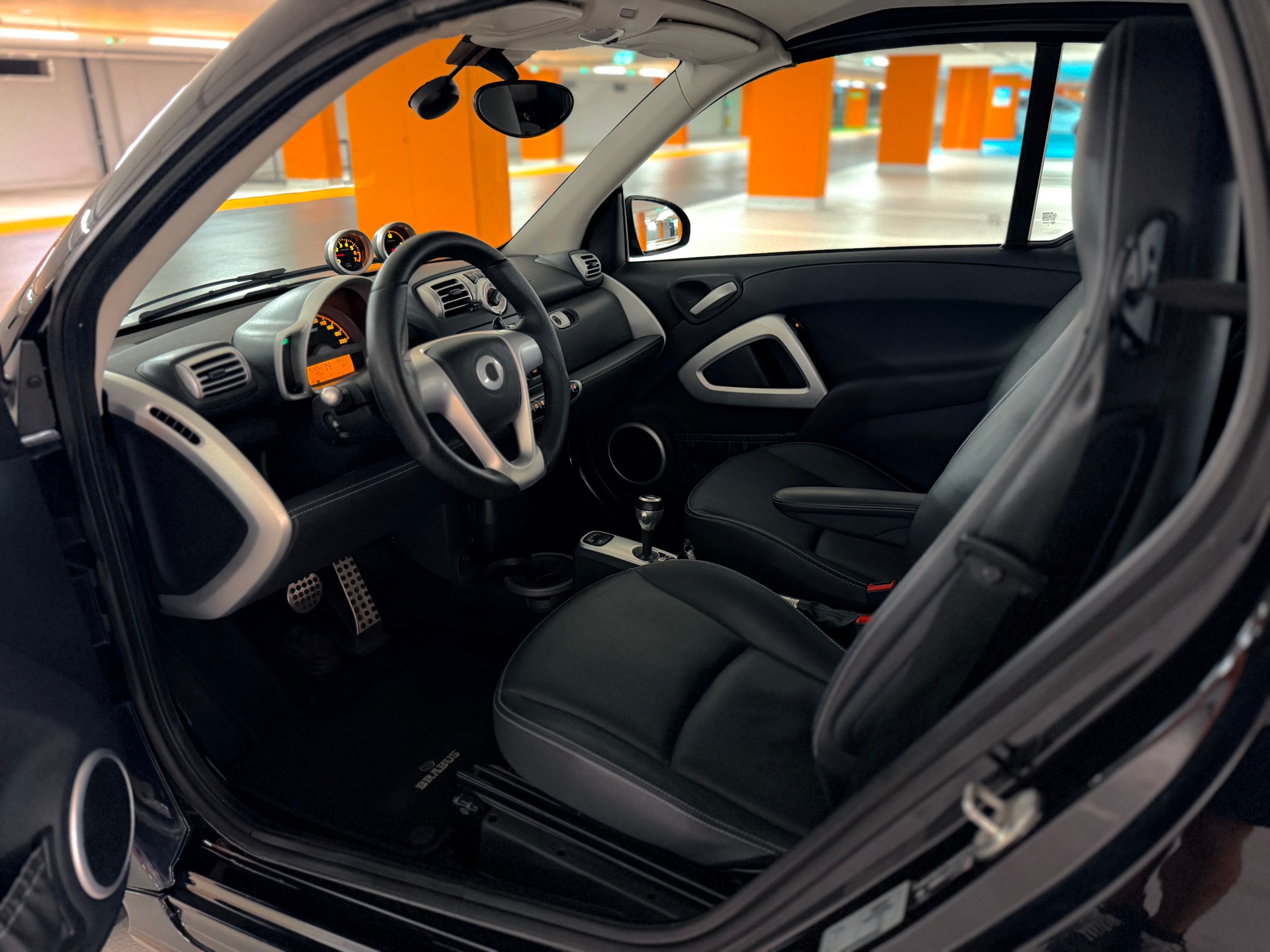 SMART fortwo Brabus Xclusive softouch-image-11