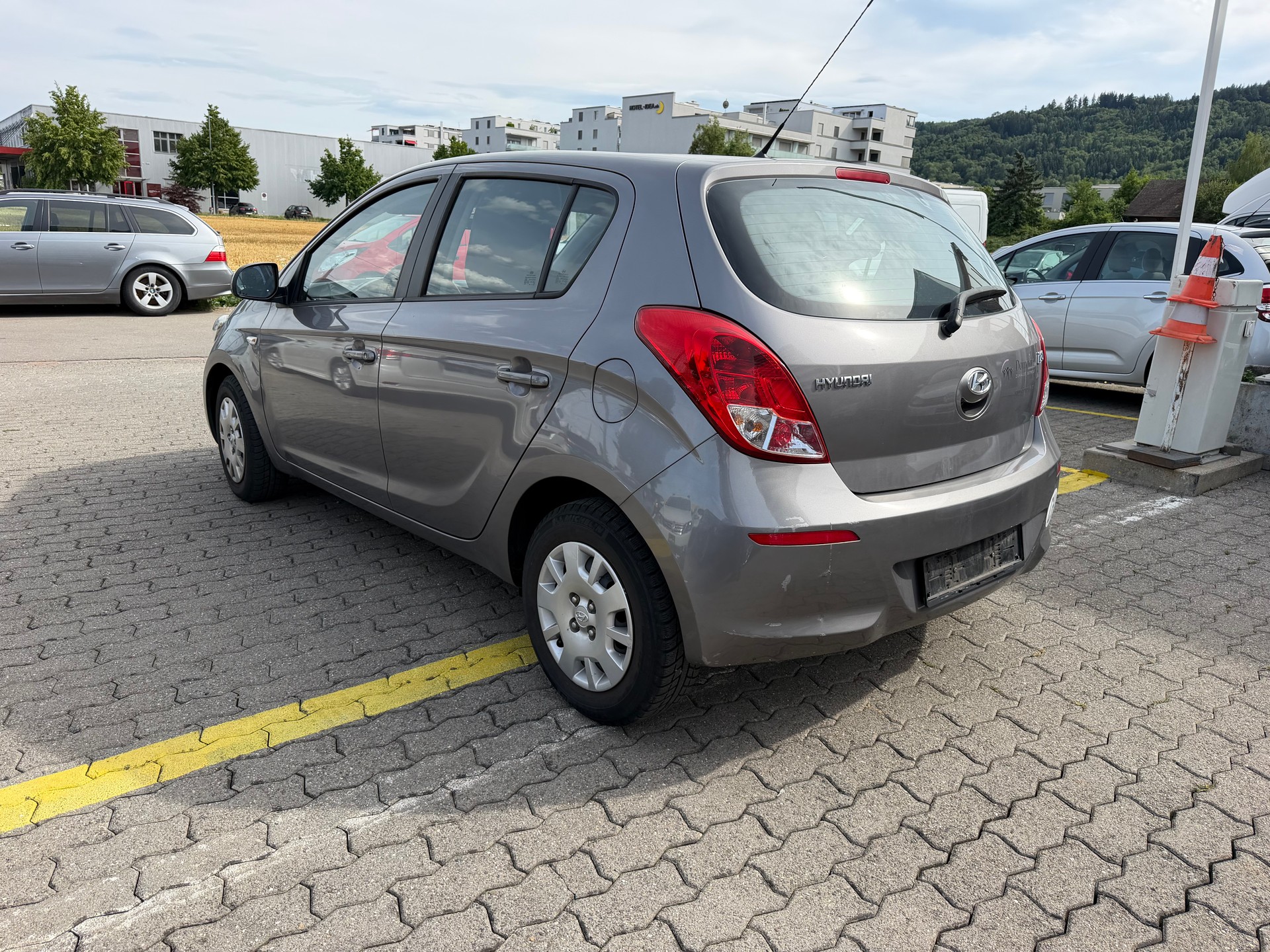 HYUNDAI i20 1.2 Comfort-image-4