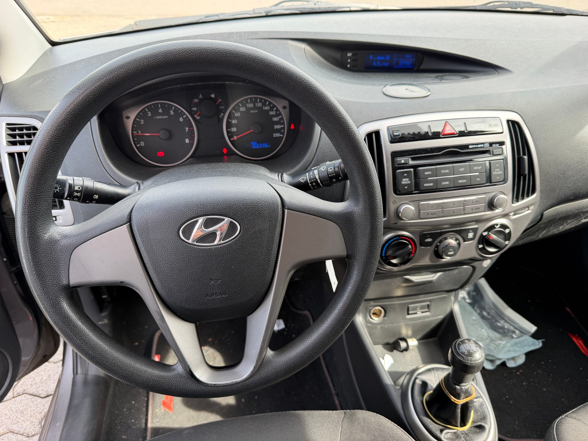 HYUNDAI i20 1.2 Comfort-image-7