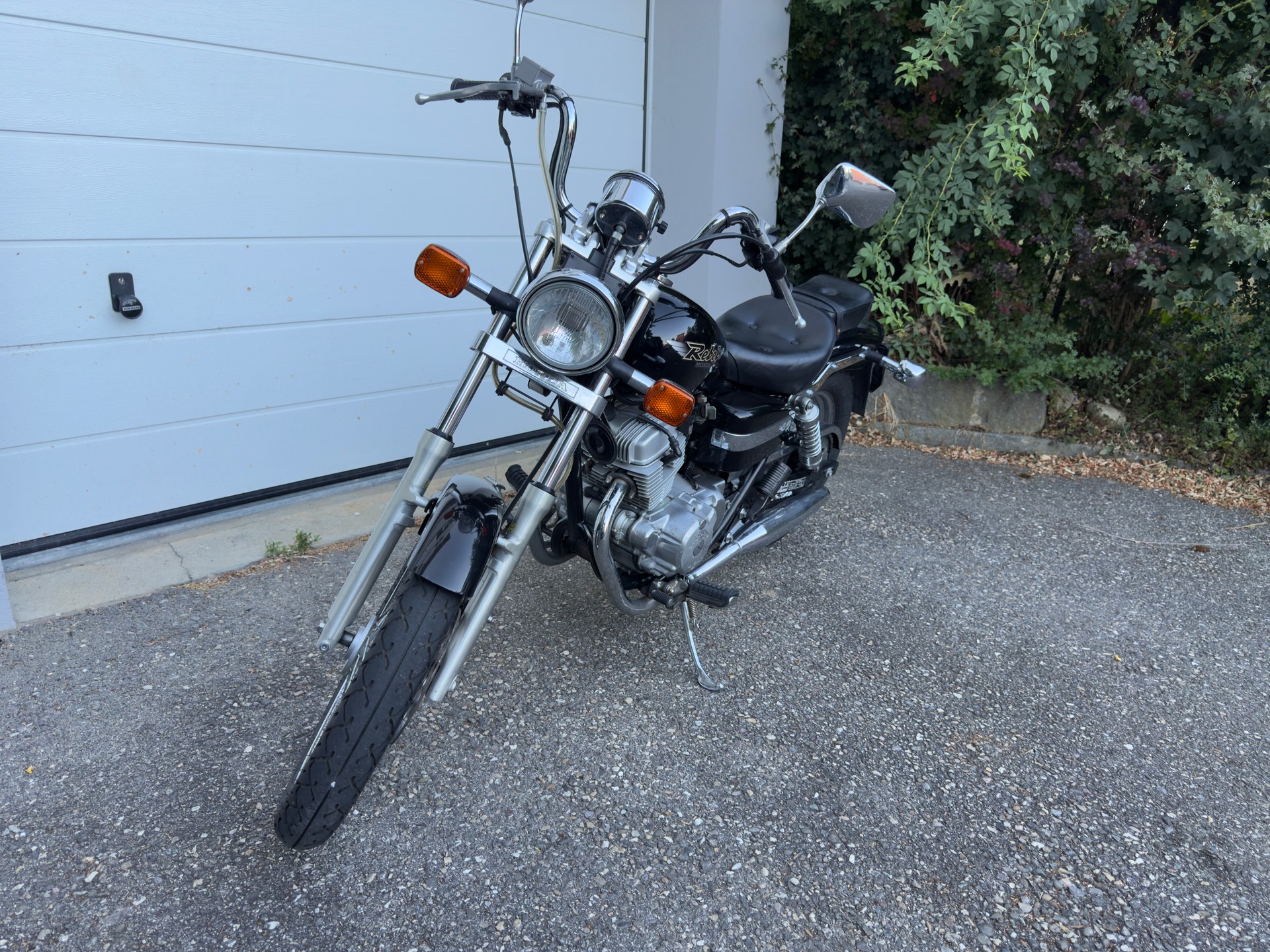 HONDA CA 125 Rebel-image-1