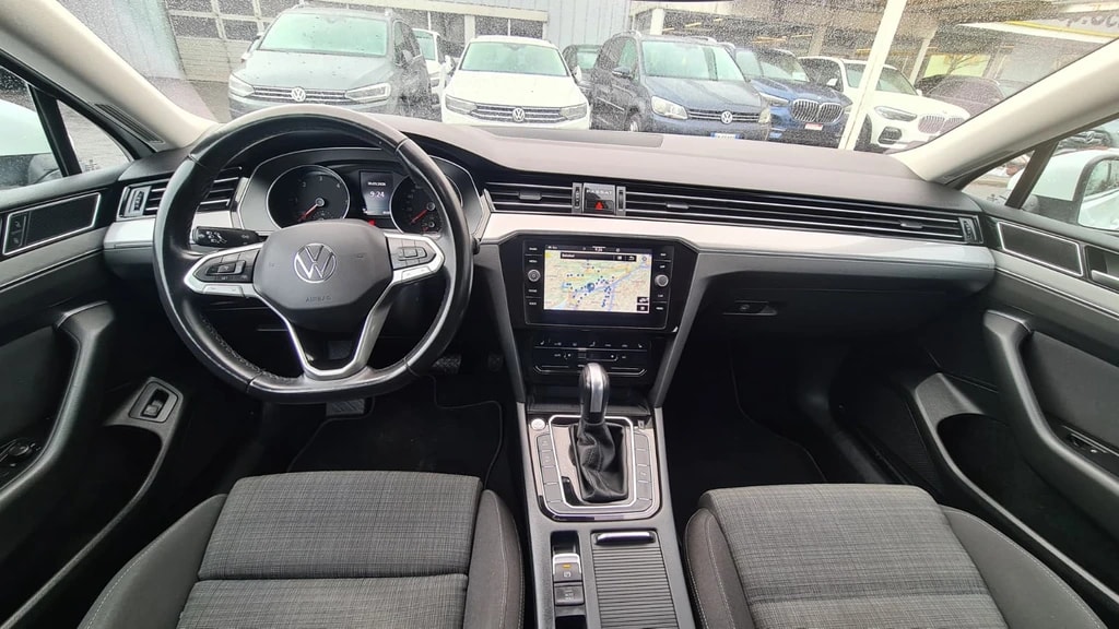 VW Passat 2.0 TDI BMT Business DSG ** Alcantara-Leder ** Gr-Navi ** RF-Kamera ** Abstandsregelsysteme ** Sitzheizung ** Ab MFK **-image-12