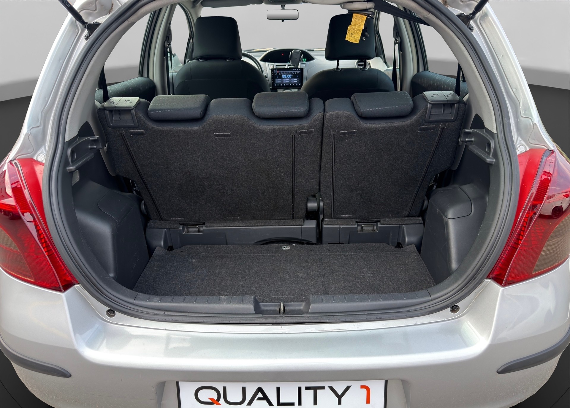 TOYOTA Yaris 1.3 Linea-image-13