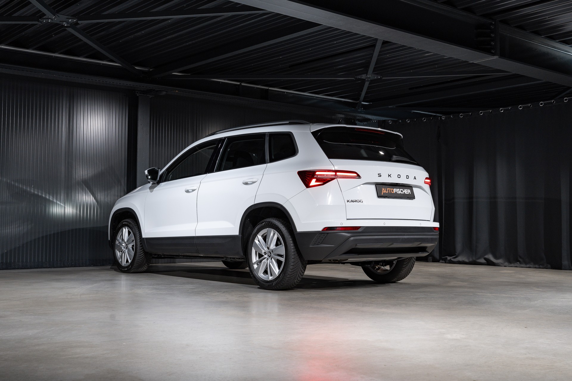 SKODA Karoq 1.5 TSI Top Selection DSG-image-8