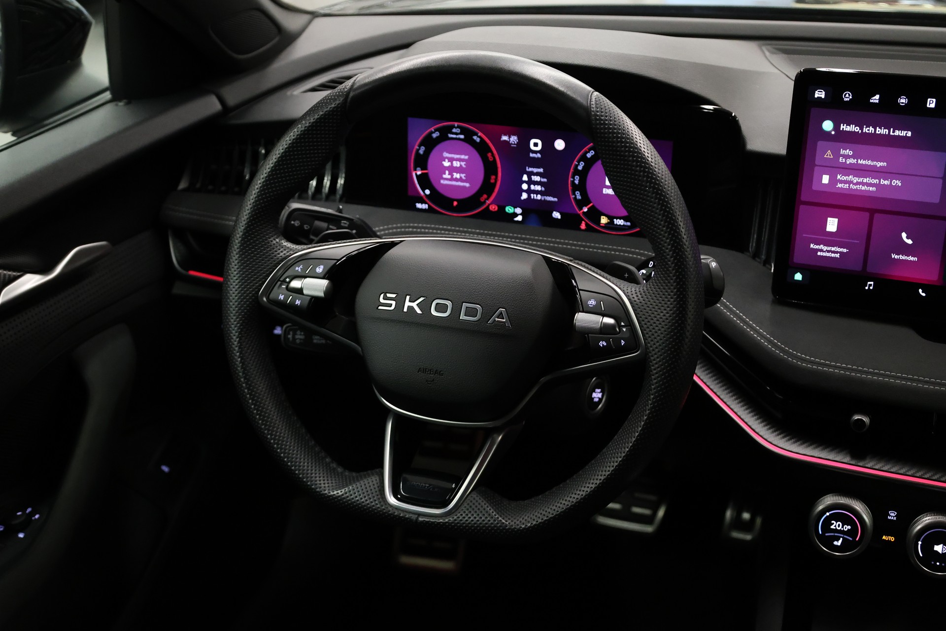 SKODA Superb Combi 2.0 TDI Sportline 4x4 DSG-image-20
