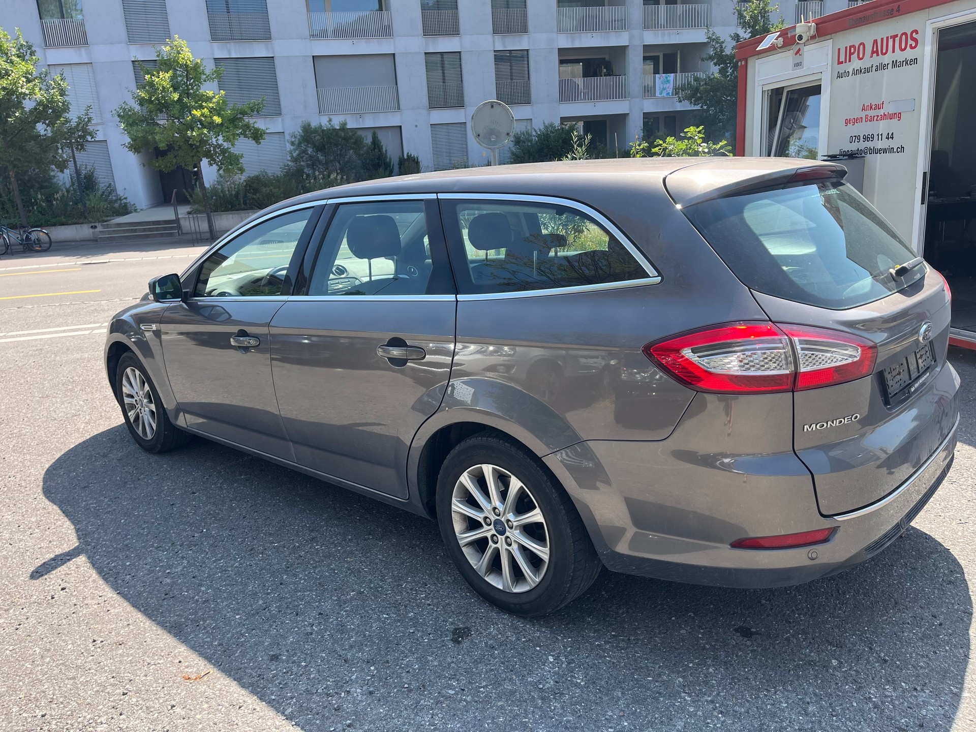 FORD Mondeo 1.6 EcoBoost SCTi Titanium-image-2