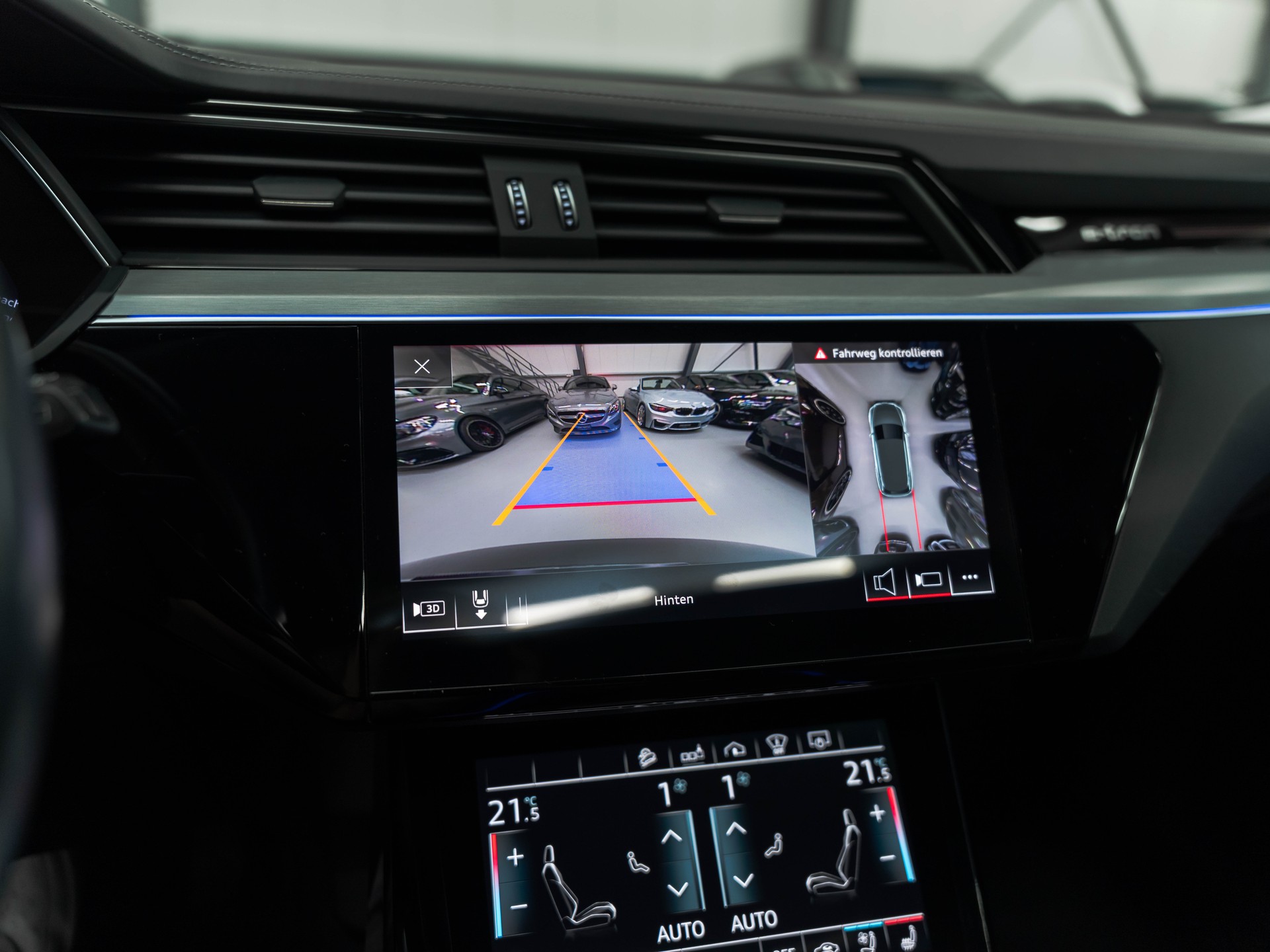AUDI e-tron 55 Advanced quattro-image-26