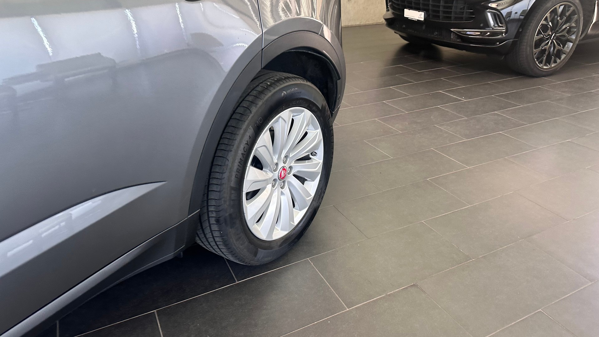 JAGUAR E-Pace 2.0 T 250 SE AWD-image-7