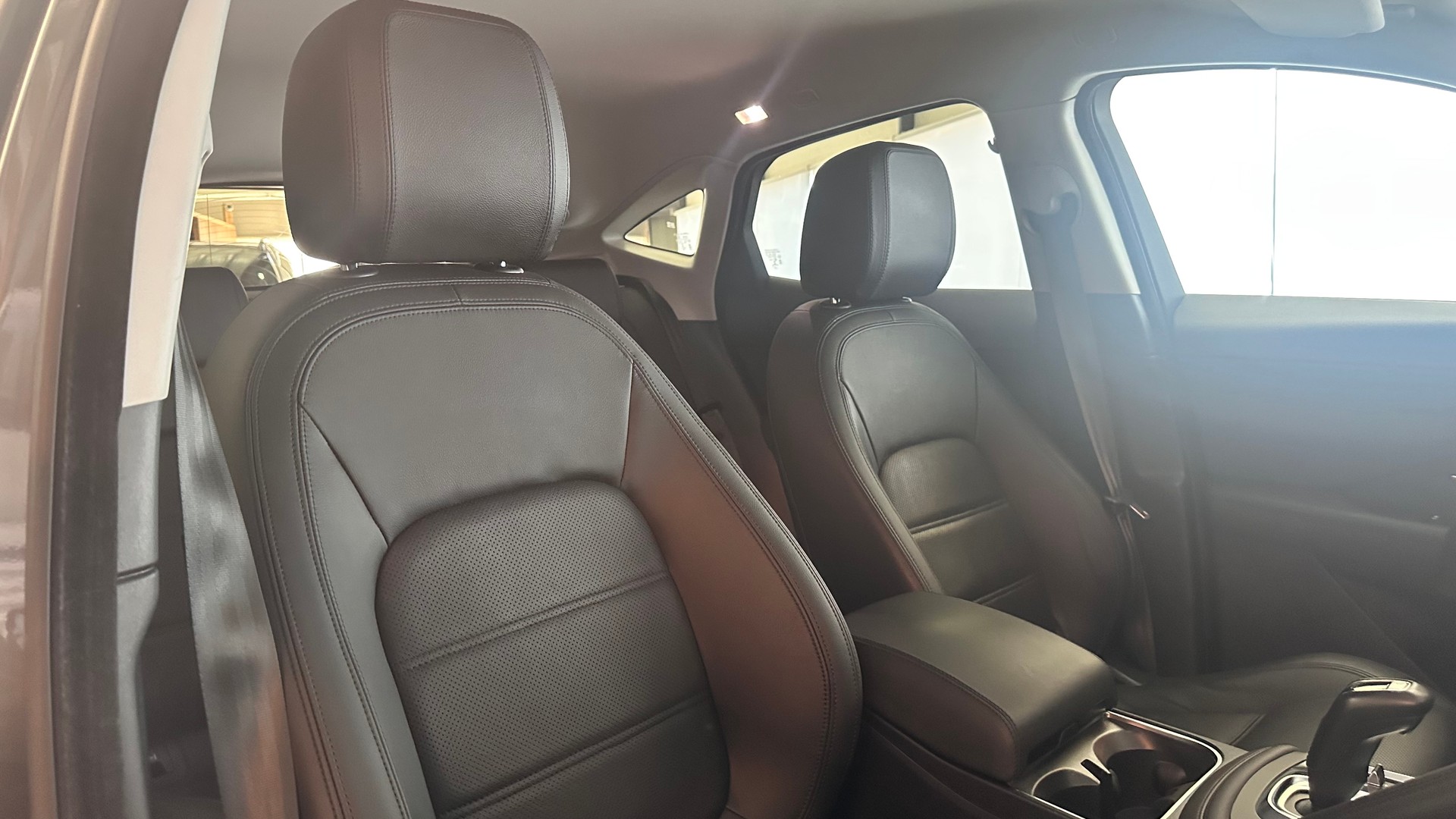 JAGUAR E-Pace 2.0 T 250 SE AWD-image-25