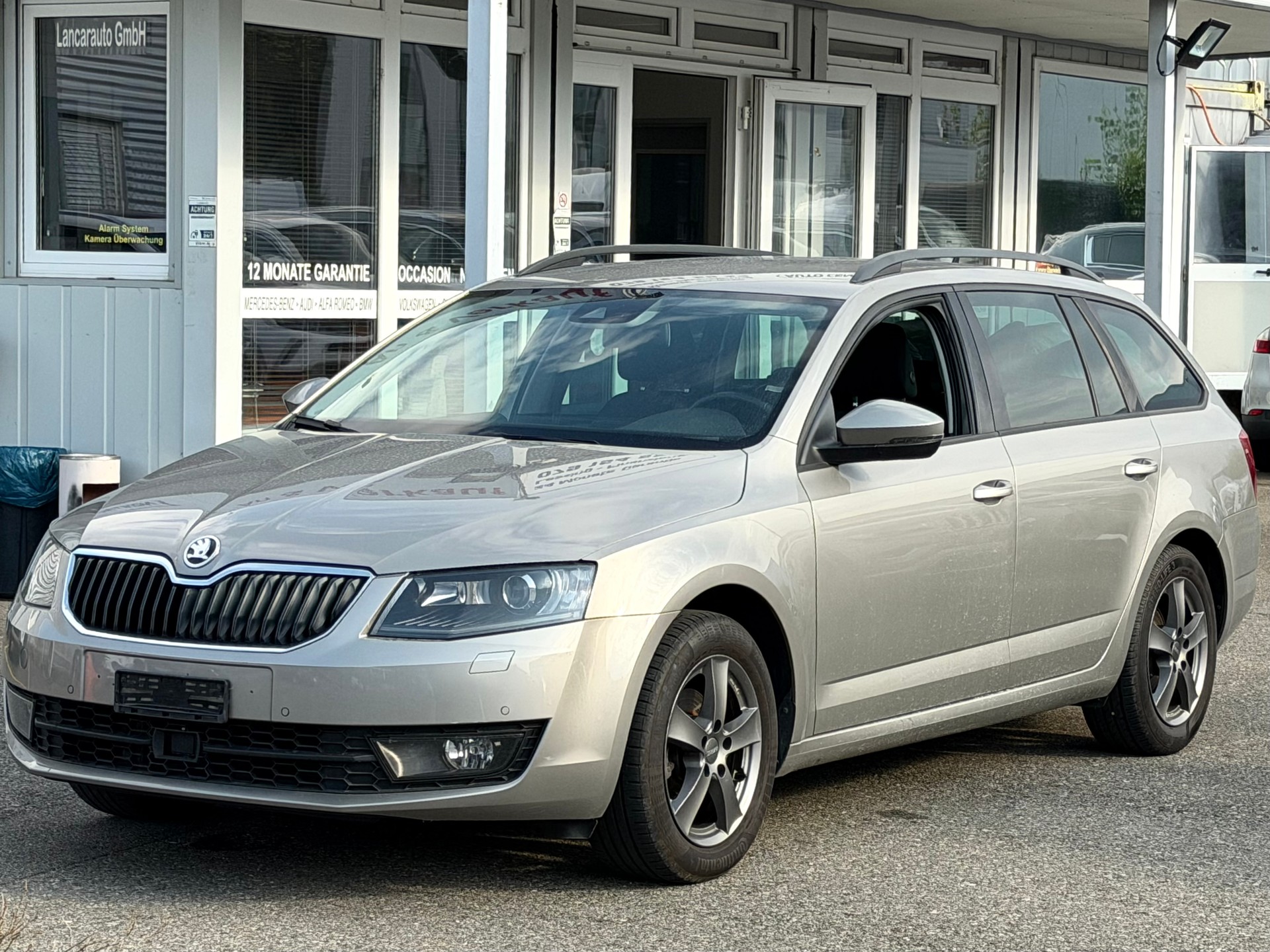 SKODA Octavia Combi 1.6 TDI Swiss Edition DSG