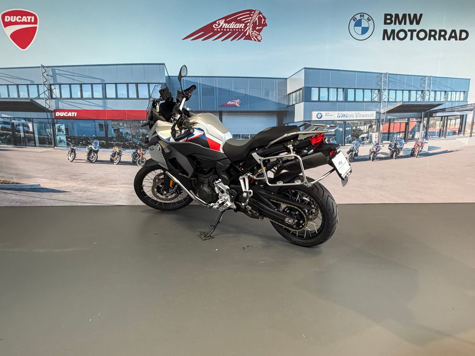 BMW F 900 GS Adventure-image-4