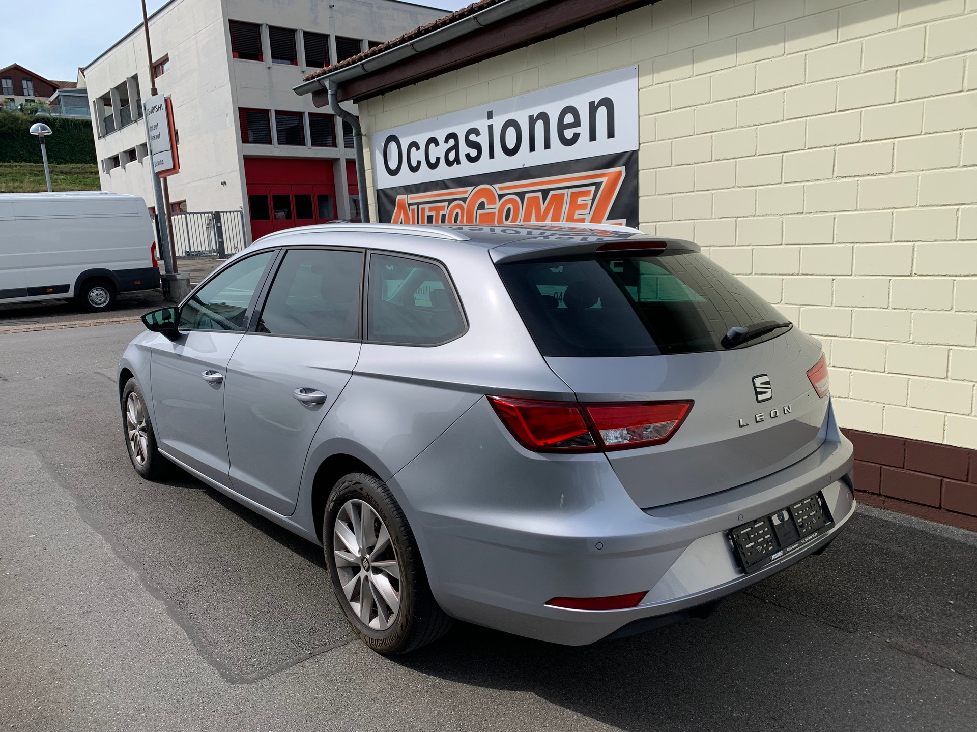 SEAT Leon ST 1.6 TDI CR Style DSG-showroom-element-2