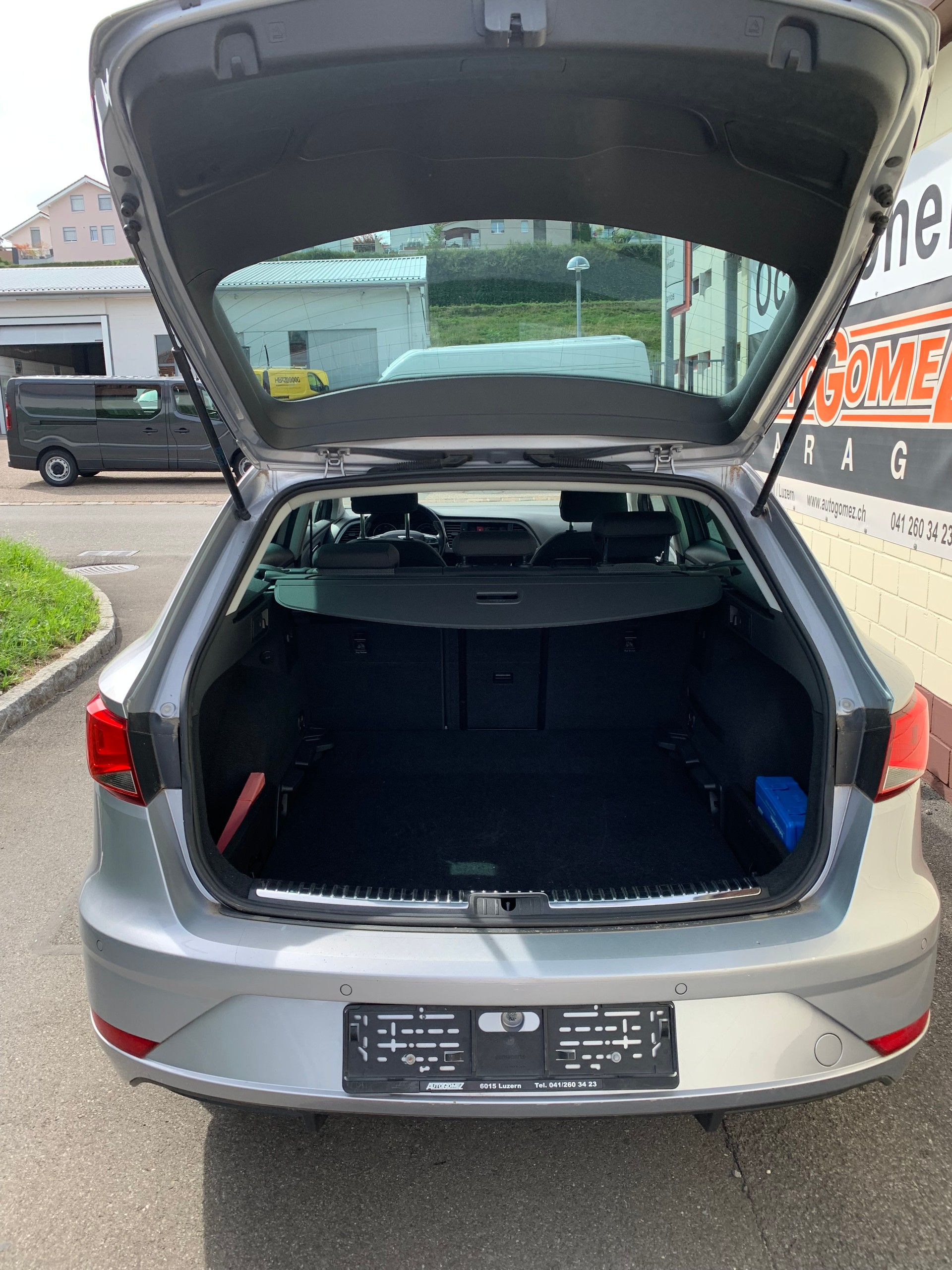 SEAT Leon ST 1.6 TDI CR Style DSG-showroom-element-3