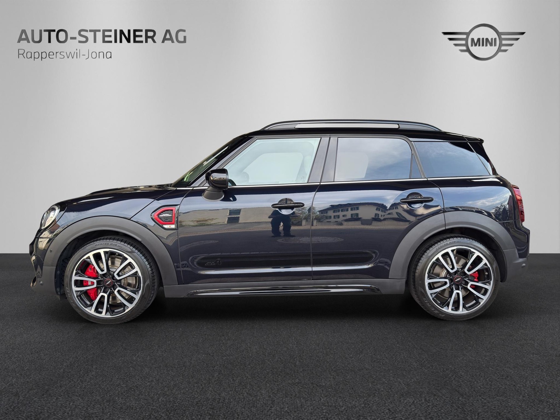 MINI Countryman JCW ALL4-showroom-element-1