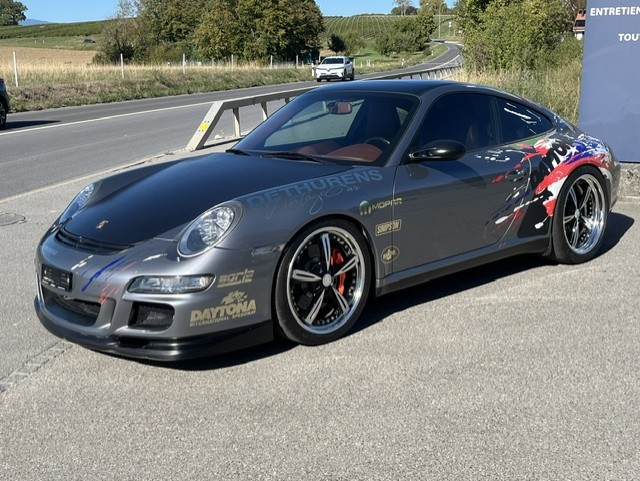 PORSCHE 911 Carrera S-image-1