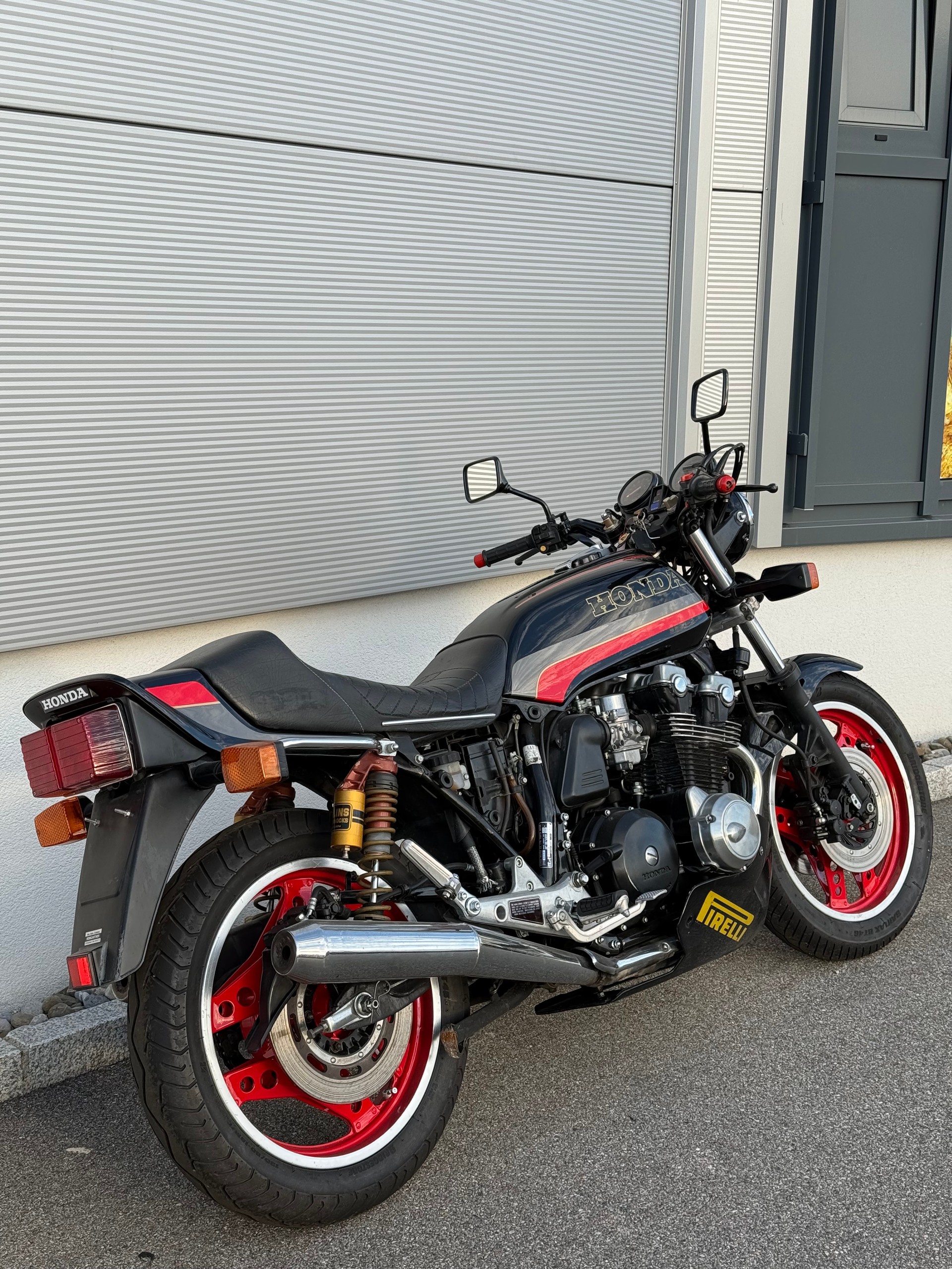 HONDA CB 900 F-image-2