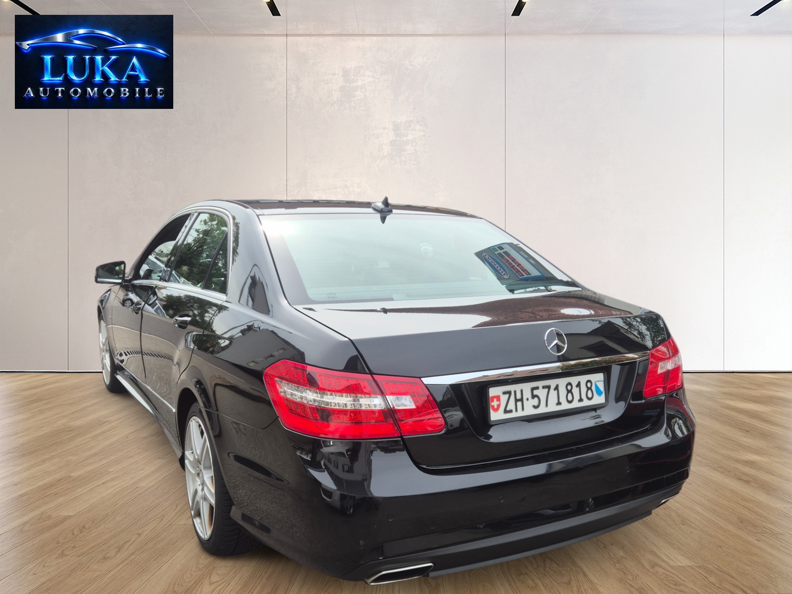 MERCEDES-BENZ E 220 CDI BlueEfficiency MyStar 7G-Tronic-image-4